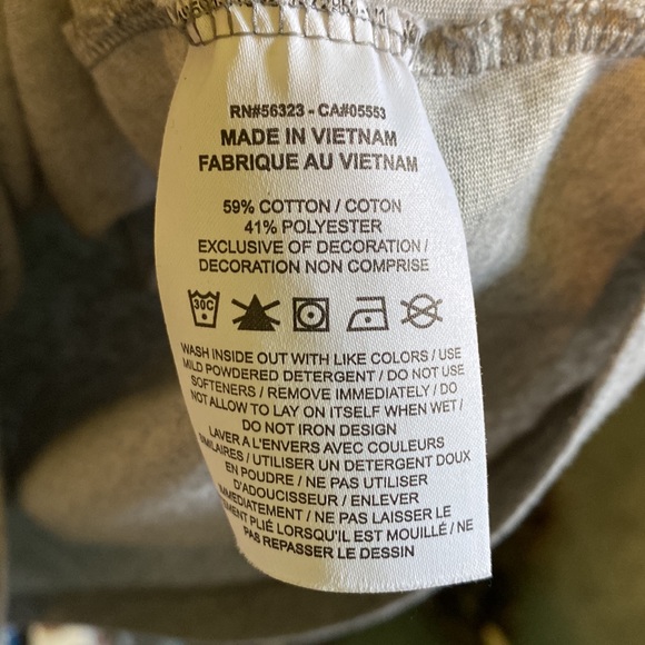 Men’s Medium The Nike Tee Dri Fit light gray - Picture 4 of 4